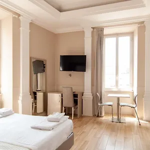 Domus Porta Angelica Guest house